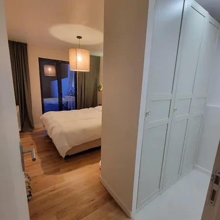 Maison Familiale Avec Piscine Tresses
